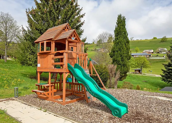 Skylodges